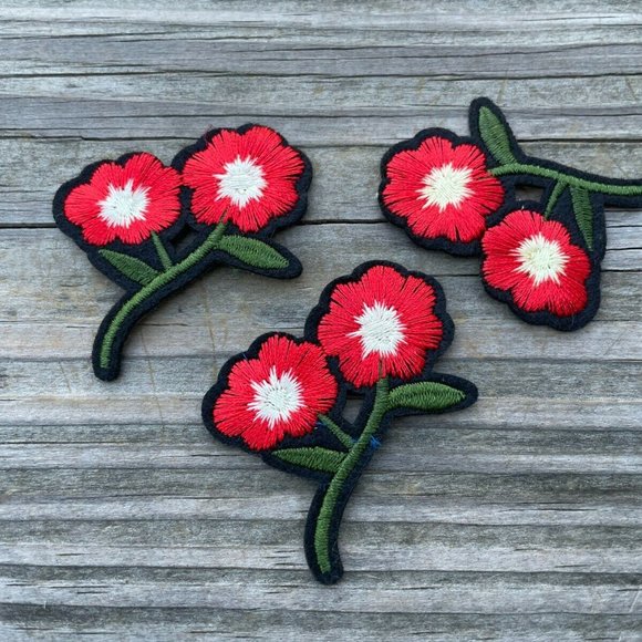 Red Flowers Patches Embroidery Applique Craft Clothes Iron on Patches lot of 3 - Picture 4 of 5